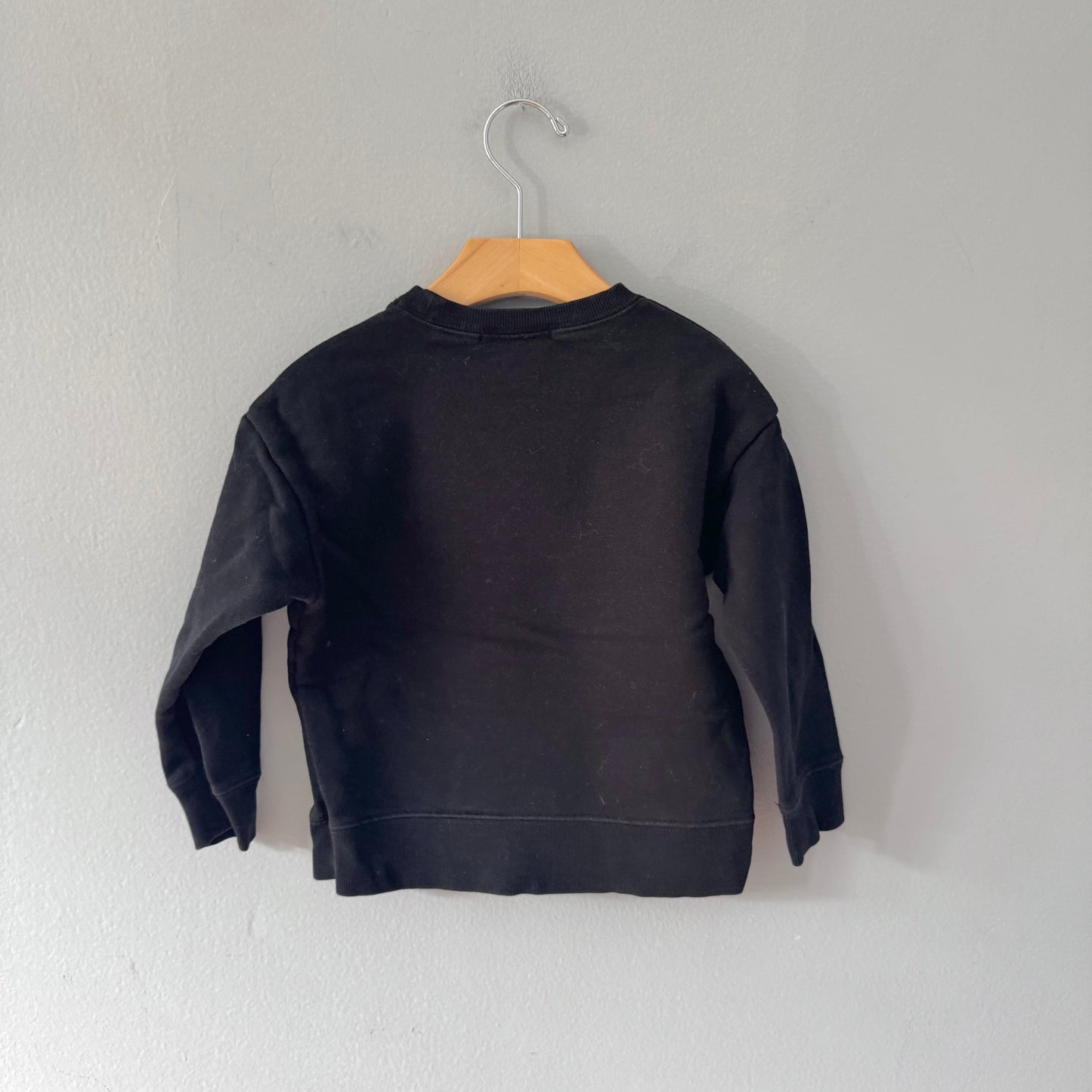 Global Work / Black sweatshirt / 110(4Y)
