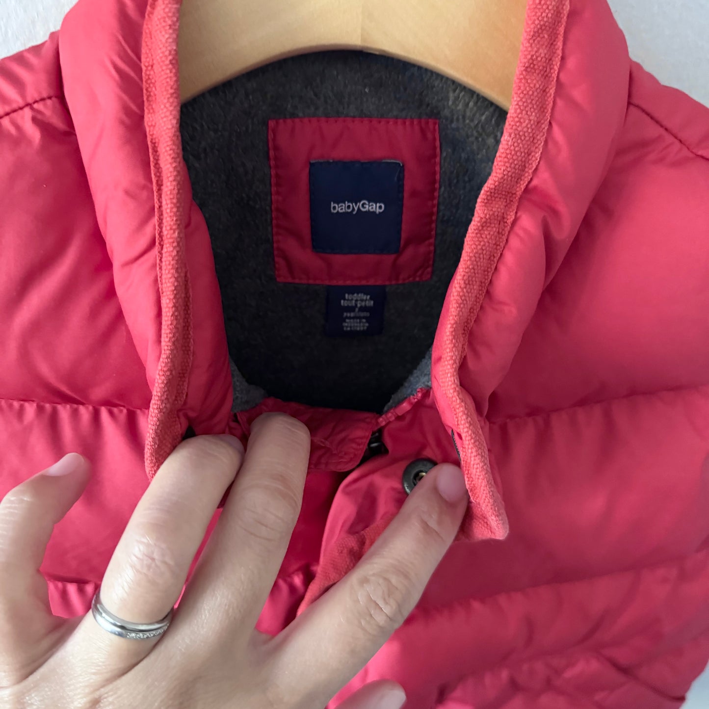 Gap / Red puffer vest / 2Y
