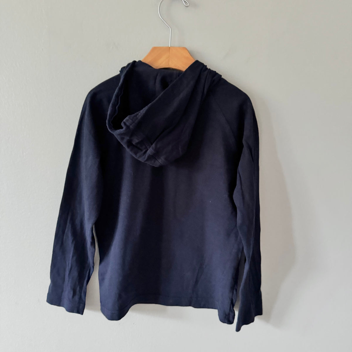 Lacoste / Navy long sleeve with hood / 6Y