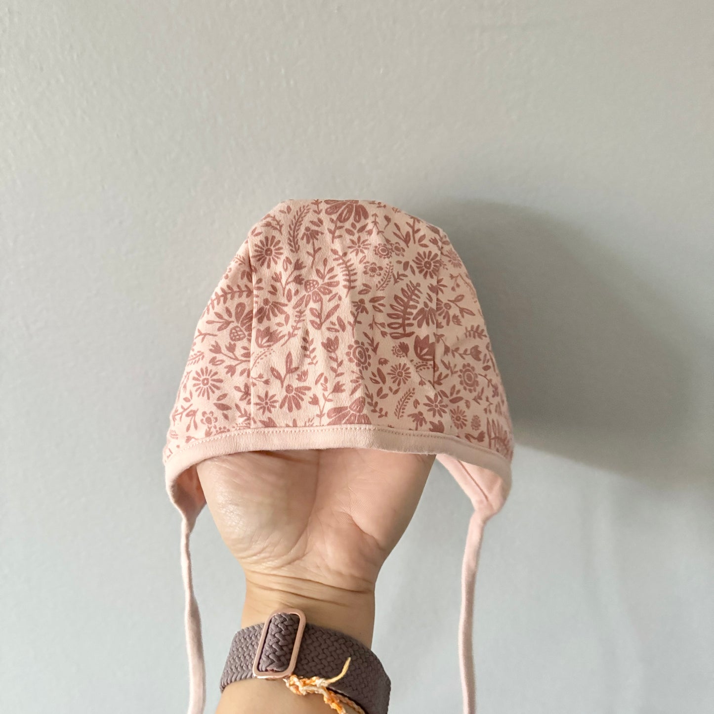 Wild wawa / Bonnet - 100% pima cotton / 12-18M