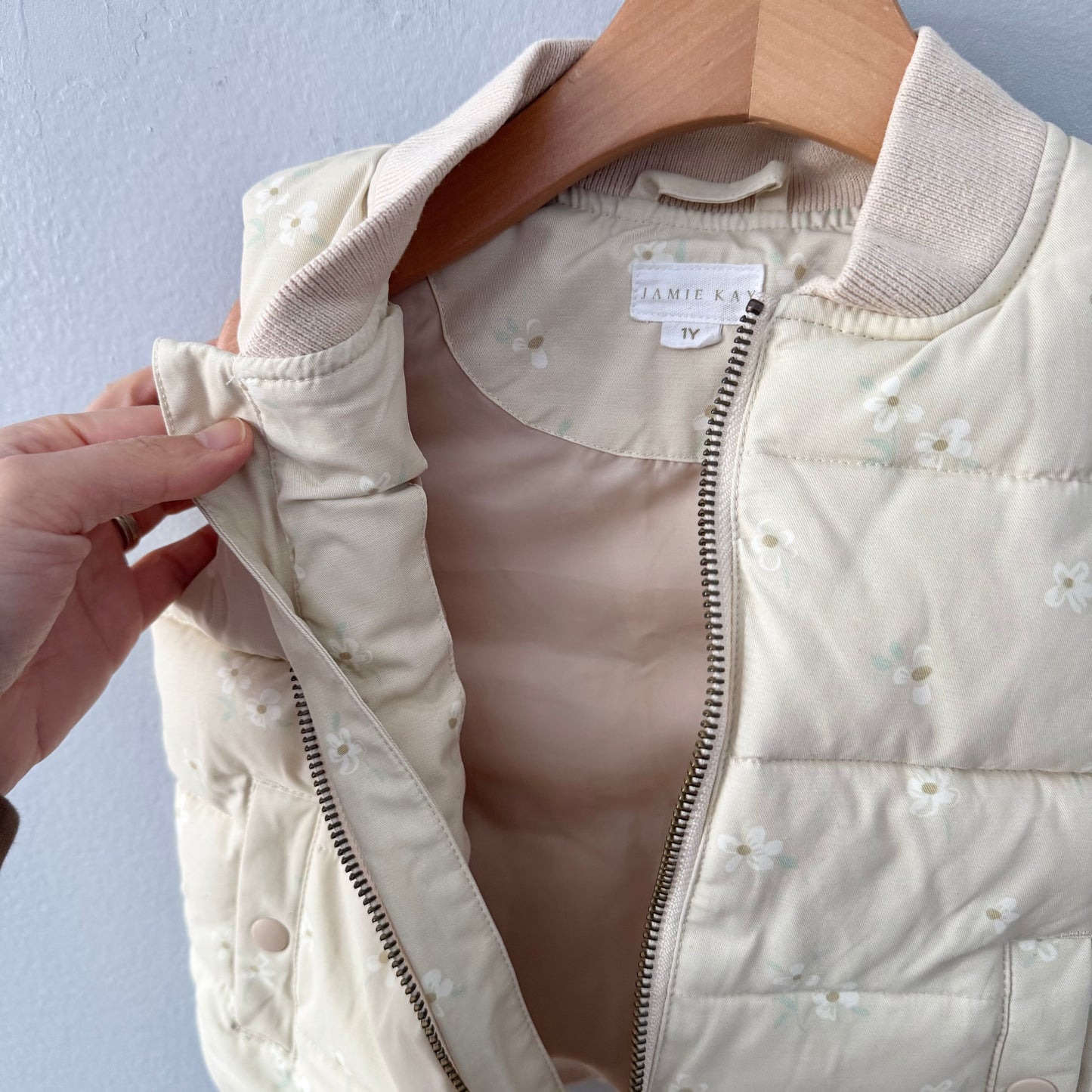 Jamie Kay / Floral puffer vest / 1Y