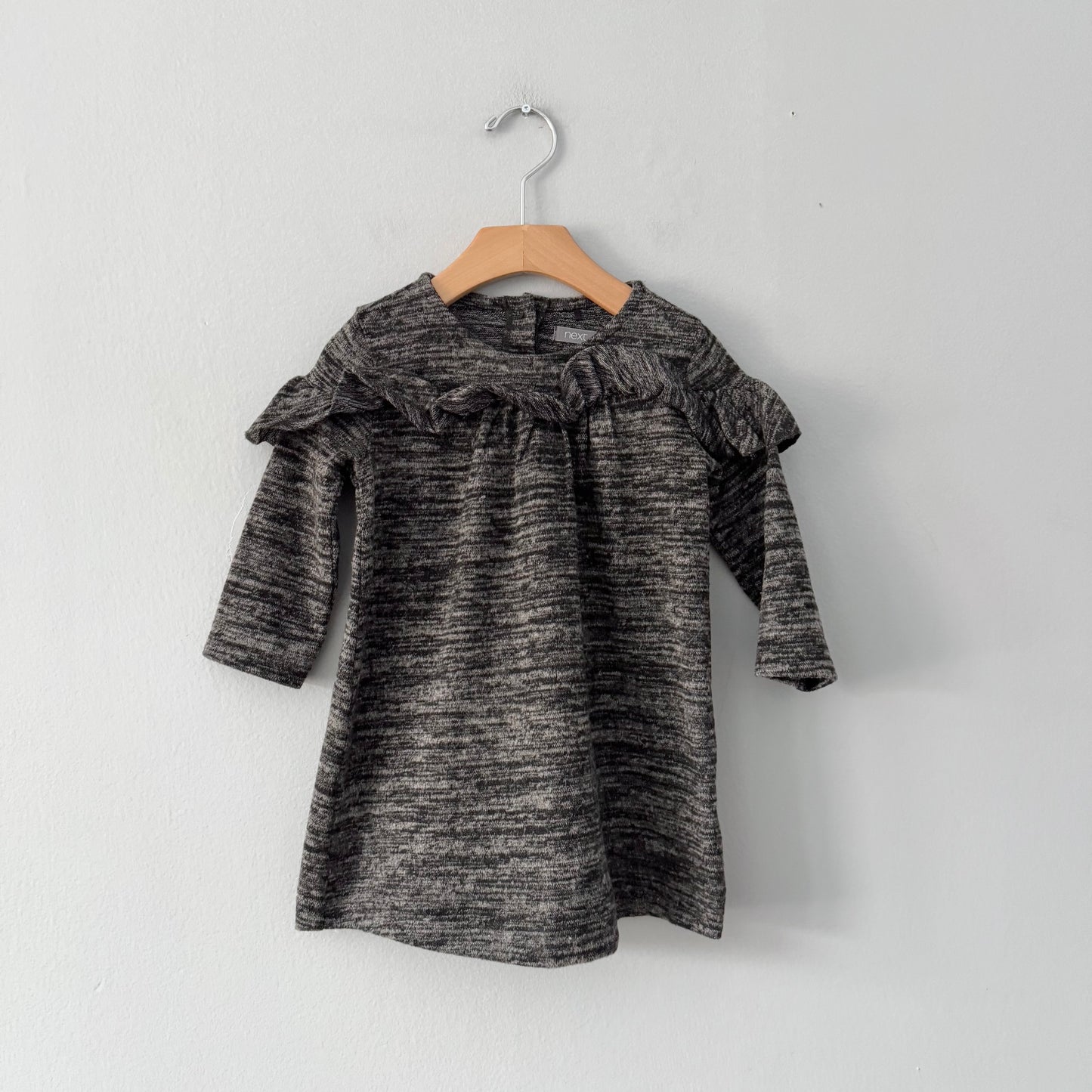 Next / Black x grey knit ruffle dress / 12-18M