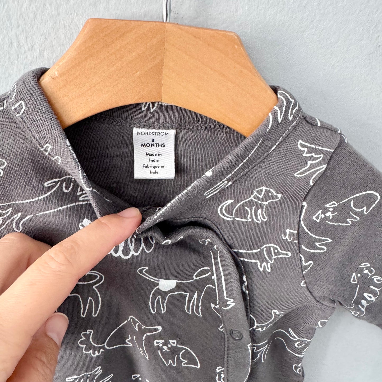Nordstrom / Grey x doggy romper / 3M