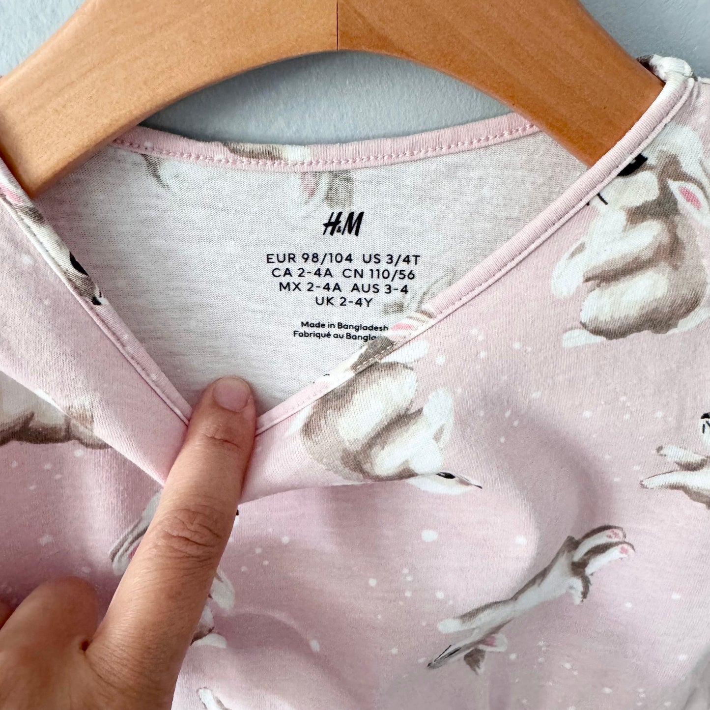 H&M / Light pink x rabbit long sleeve dress / 2-4Y