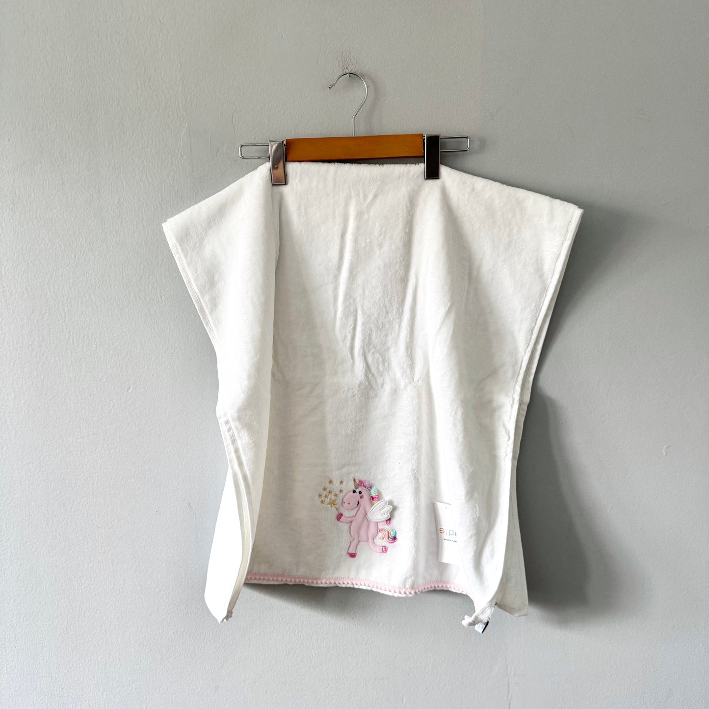 SPR Kids / Unicorn towel - New with tag