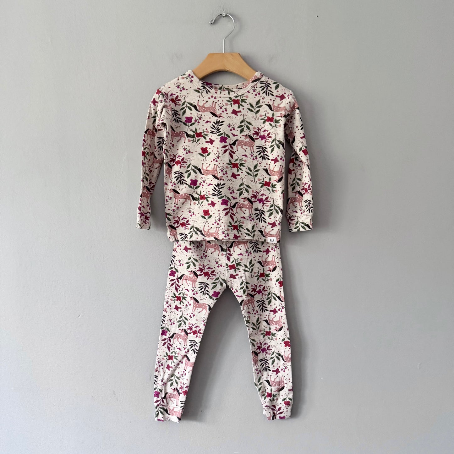 Gap / Beige x unicorn pajama set / 3Y