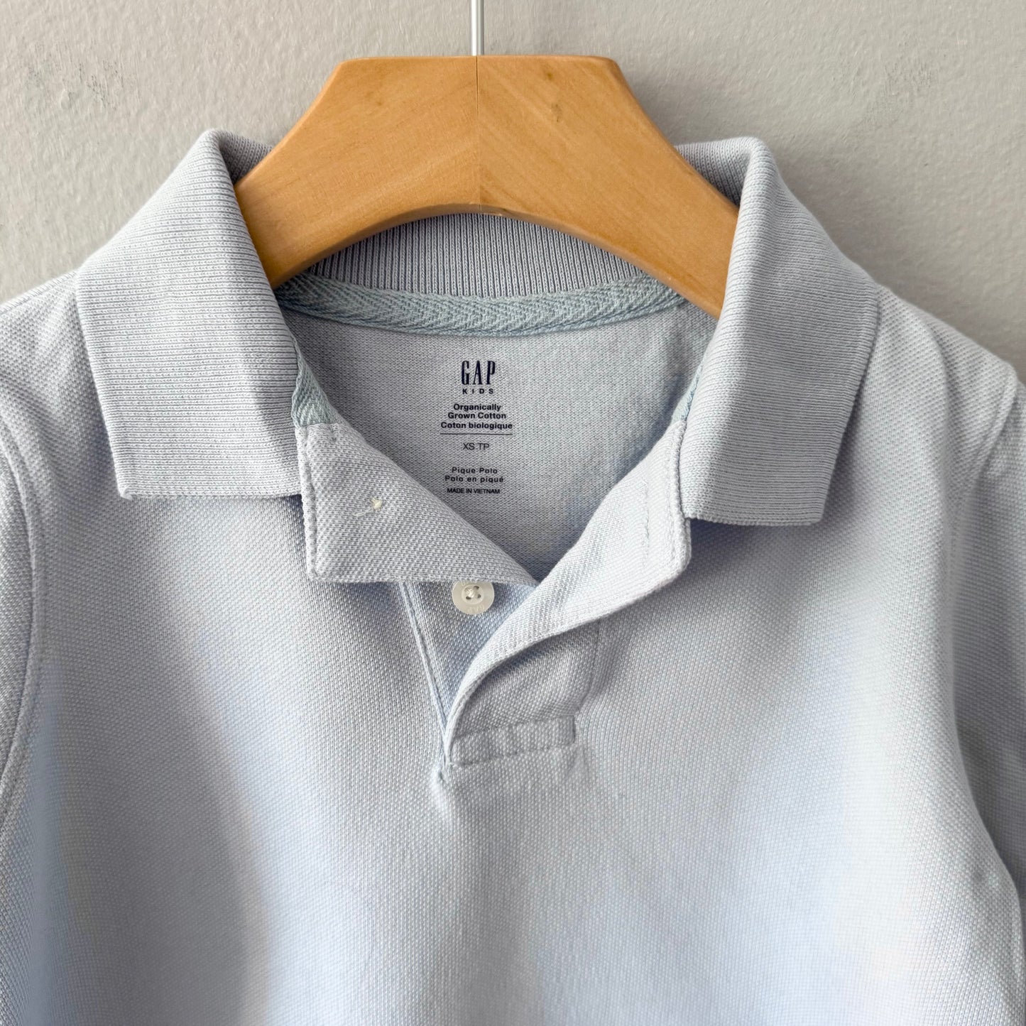 Gap / Light blue long sleeve polo shirt / 4-5Y