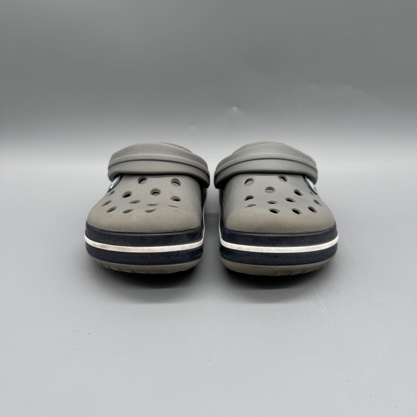 Crocs / Sandals / US8