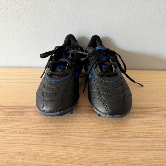 Adidas / Soccer cleats / J1