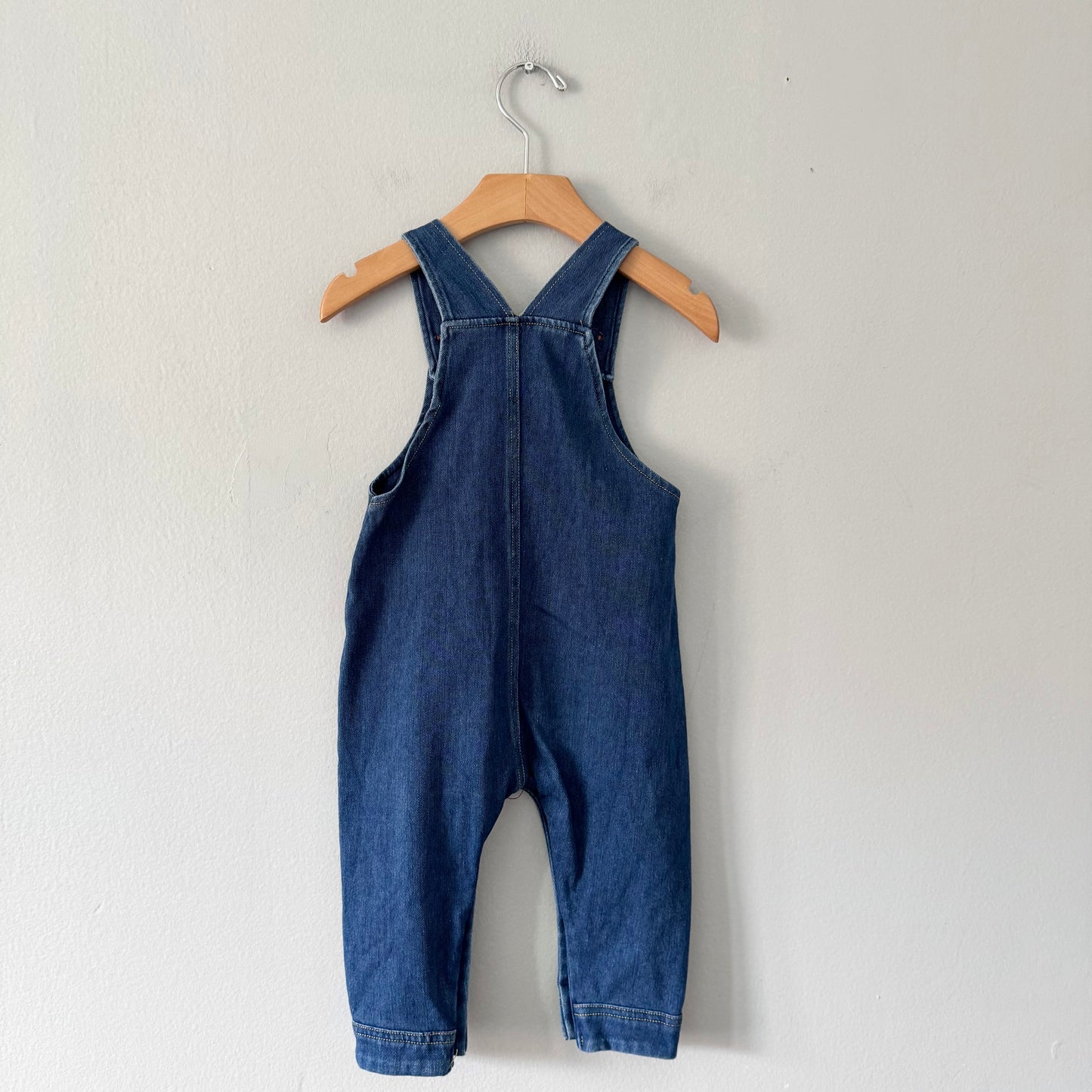 Indigo Kids / "Farm Fresh" overalls / 6-12M