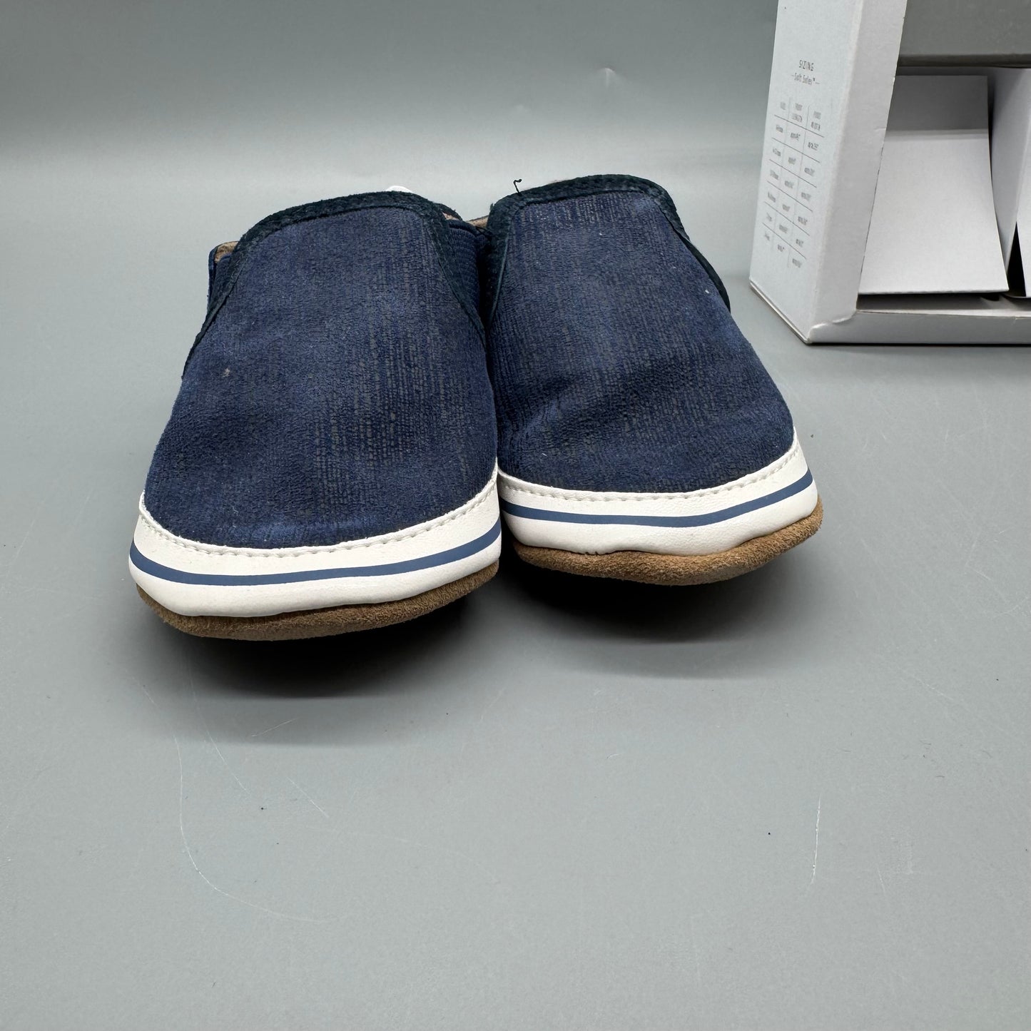 Robeez / Shoes / 18-24 Month - New with box