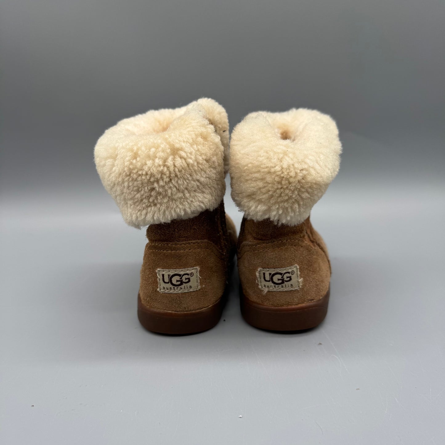UGG / Boots / US7