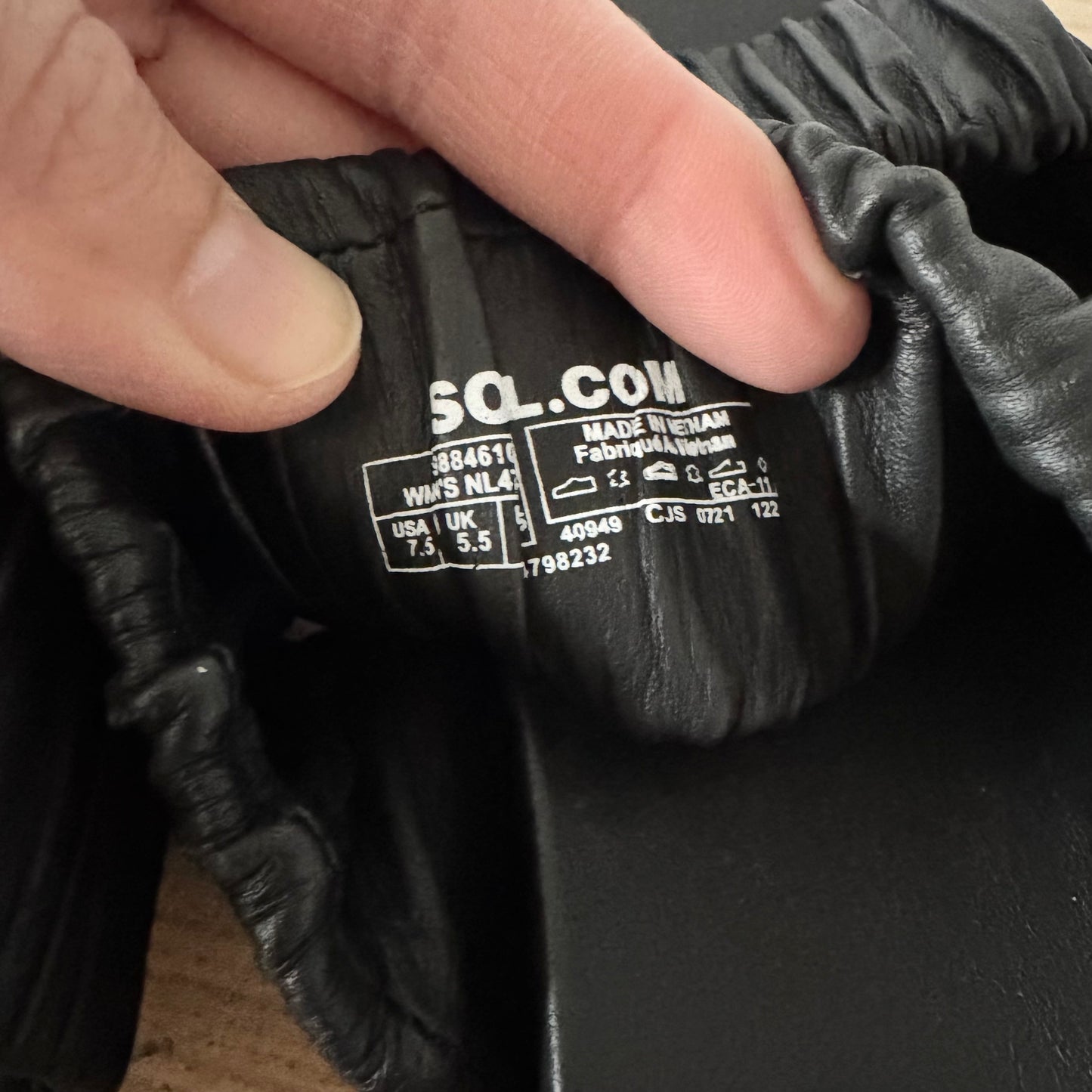 Sorel / Black sandal / Women 7.5