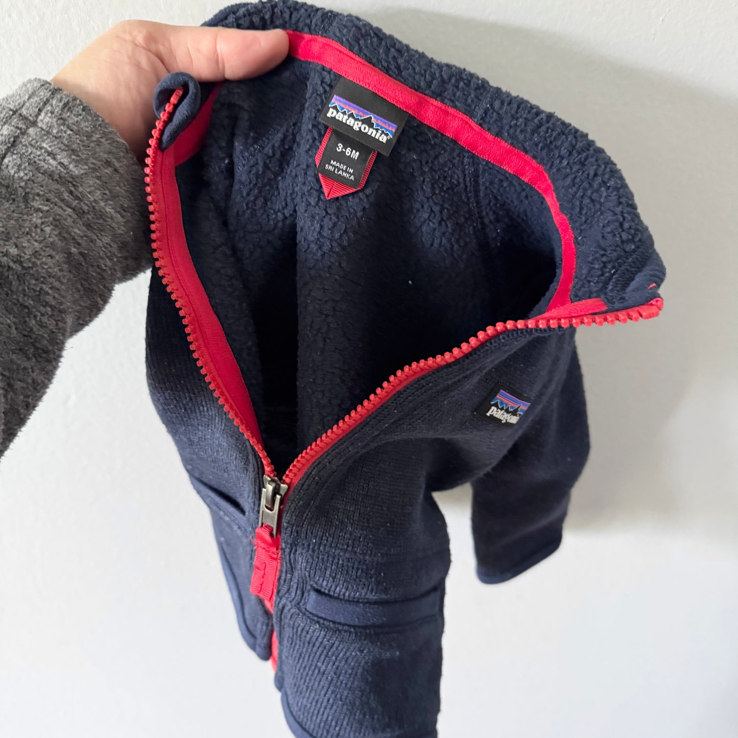 Patagonia / Navy sherpa jacket / 0-6M