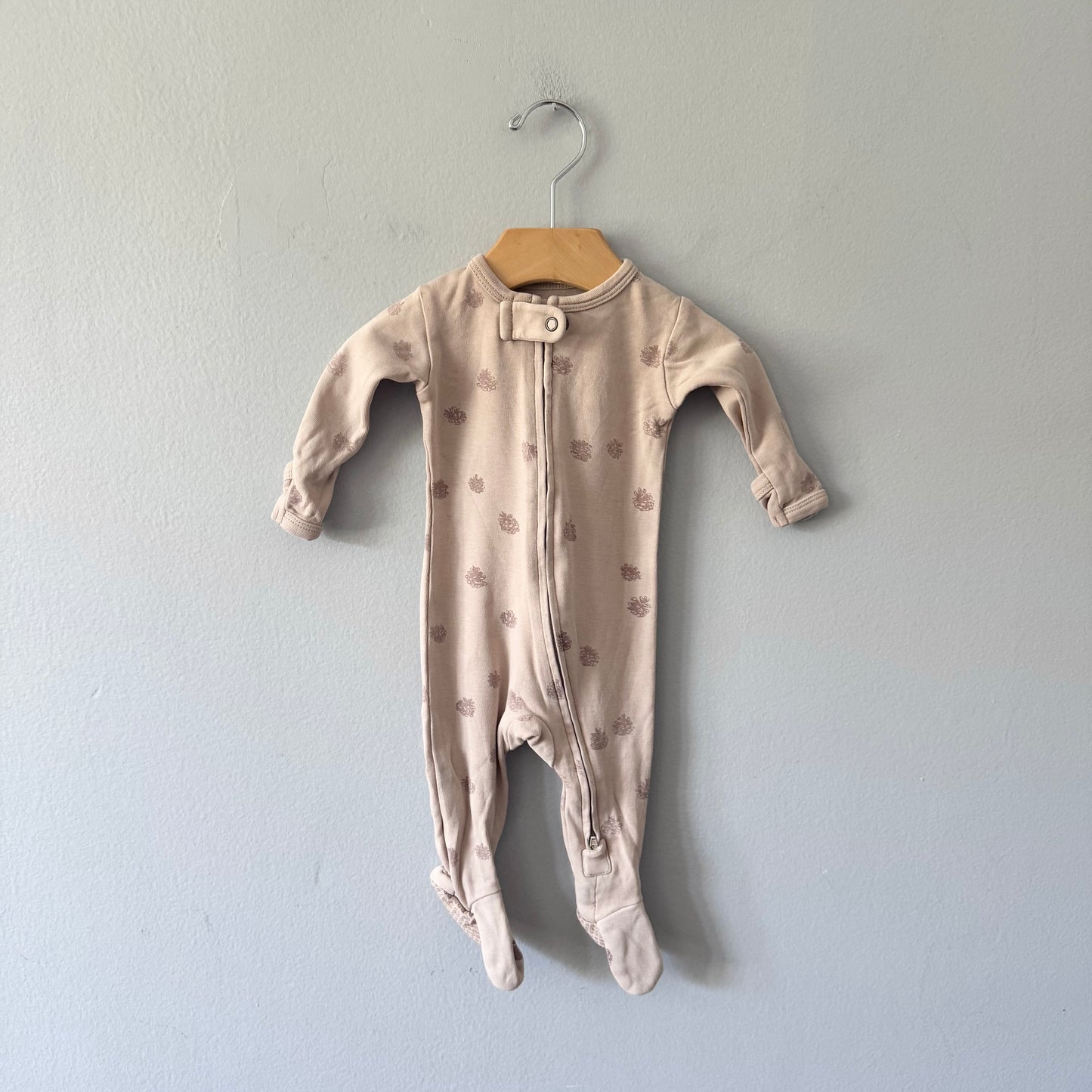 L'oved baby / Beige romper / 0-3M