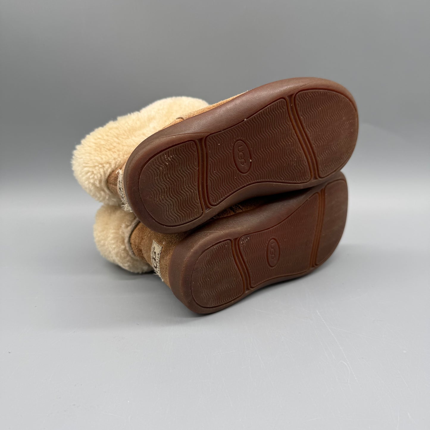UGG / Boots / US7