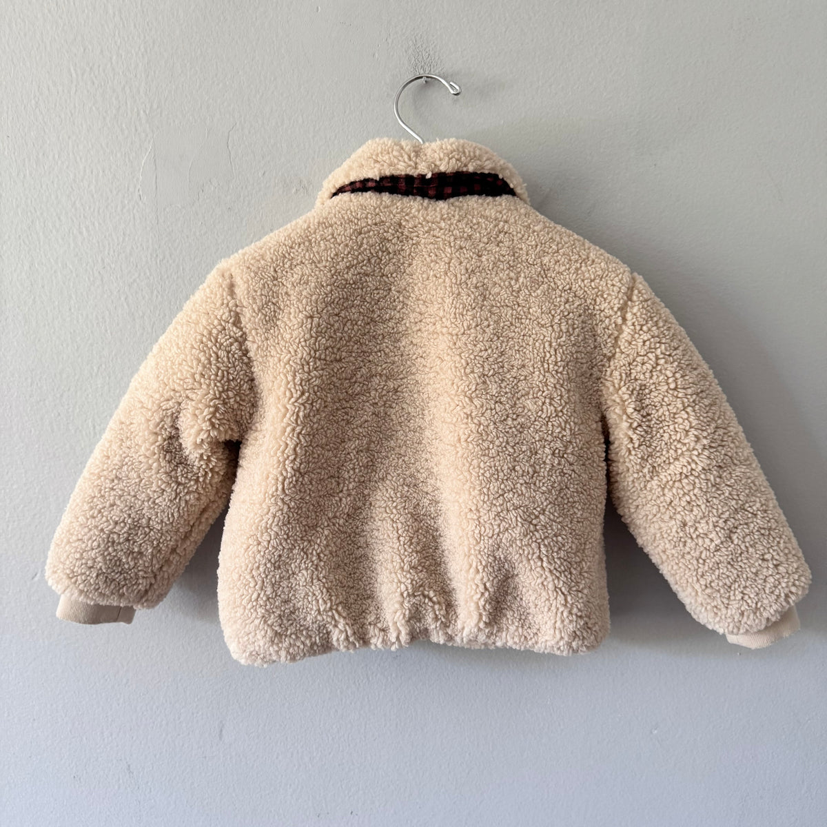 Zara / Sherpa beige zip up jacket / 12-18M