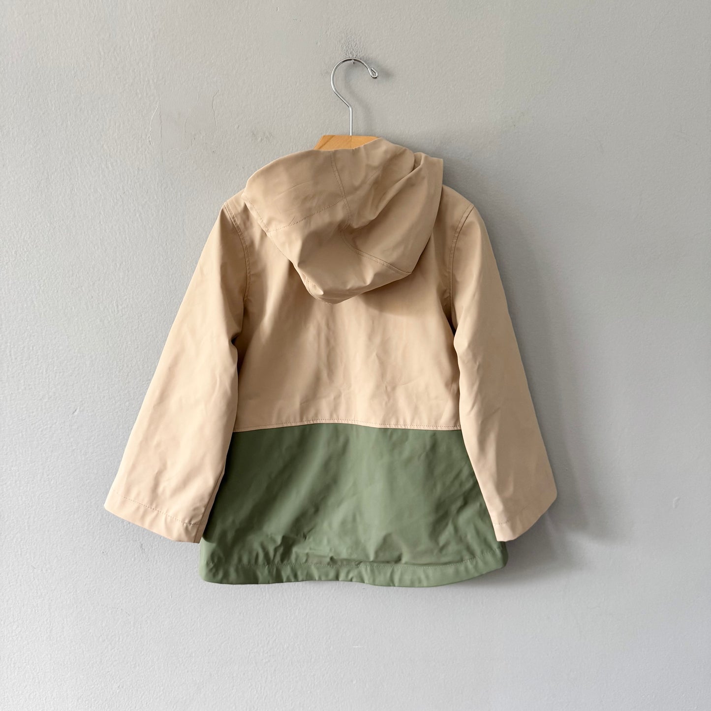 Rise Little Earthling / Beige rain jacket / 4-5Y
