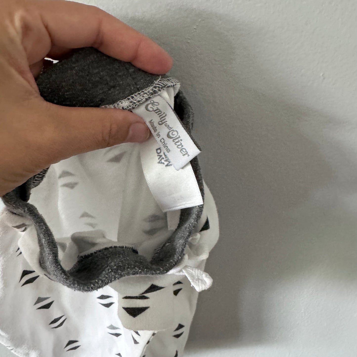 Emily & Oliver / Grey x white harem pants / 3-6M