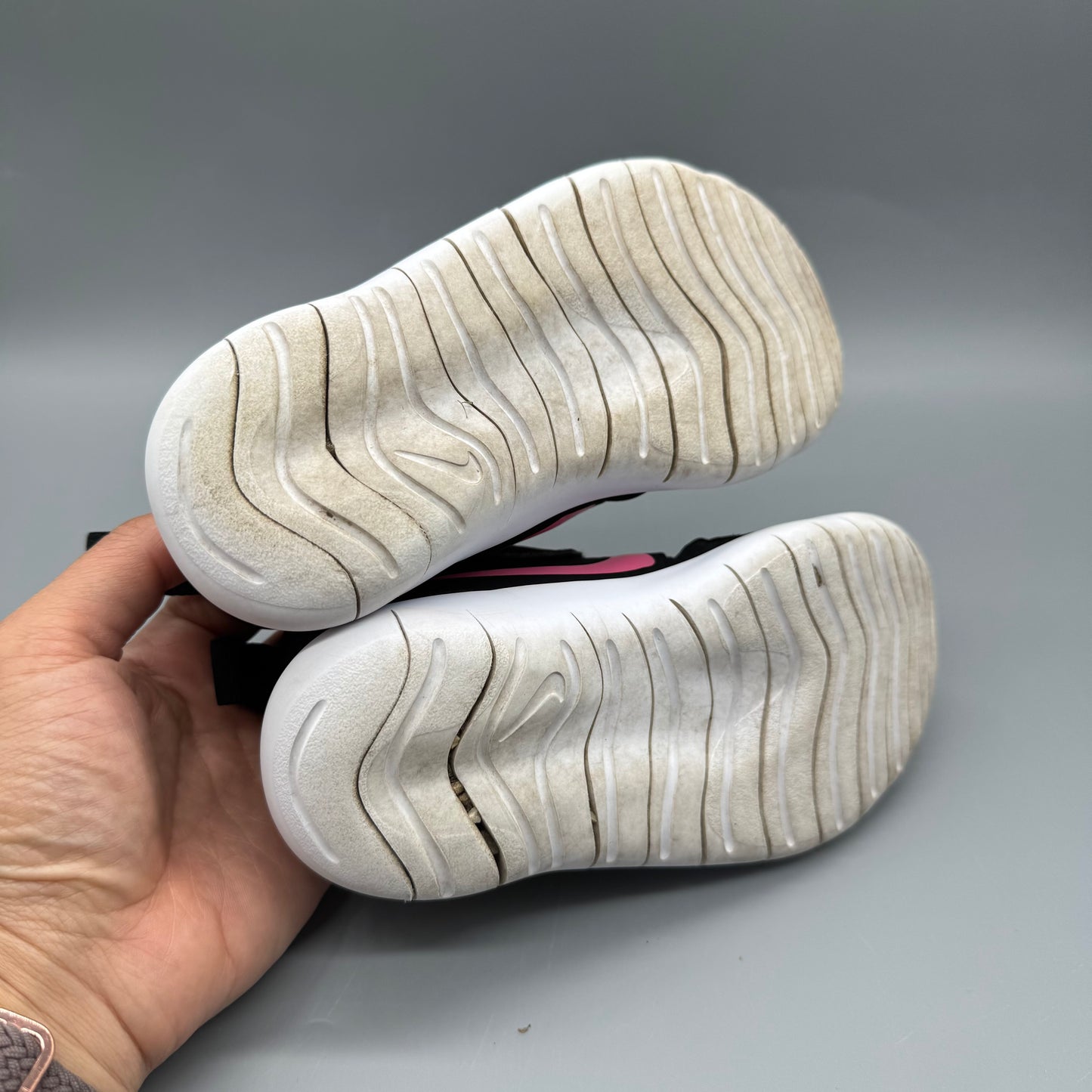 Nike / Running Shoes / US11