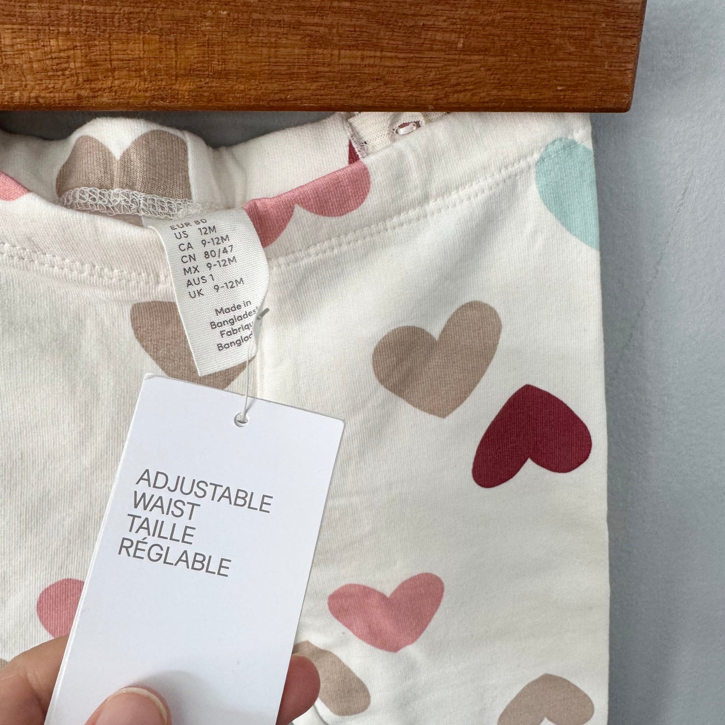 H&M / Lined leggings - white x hearts / 9-12M - 2 Available, New with tag