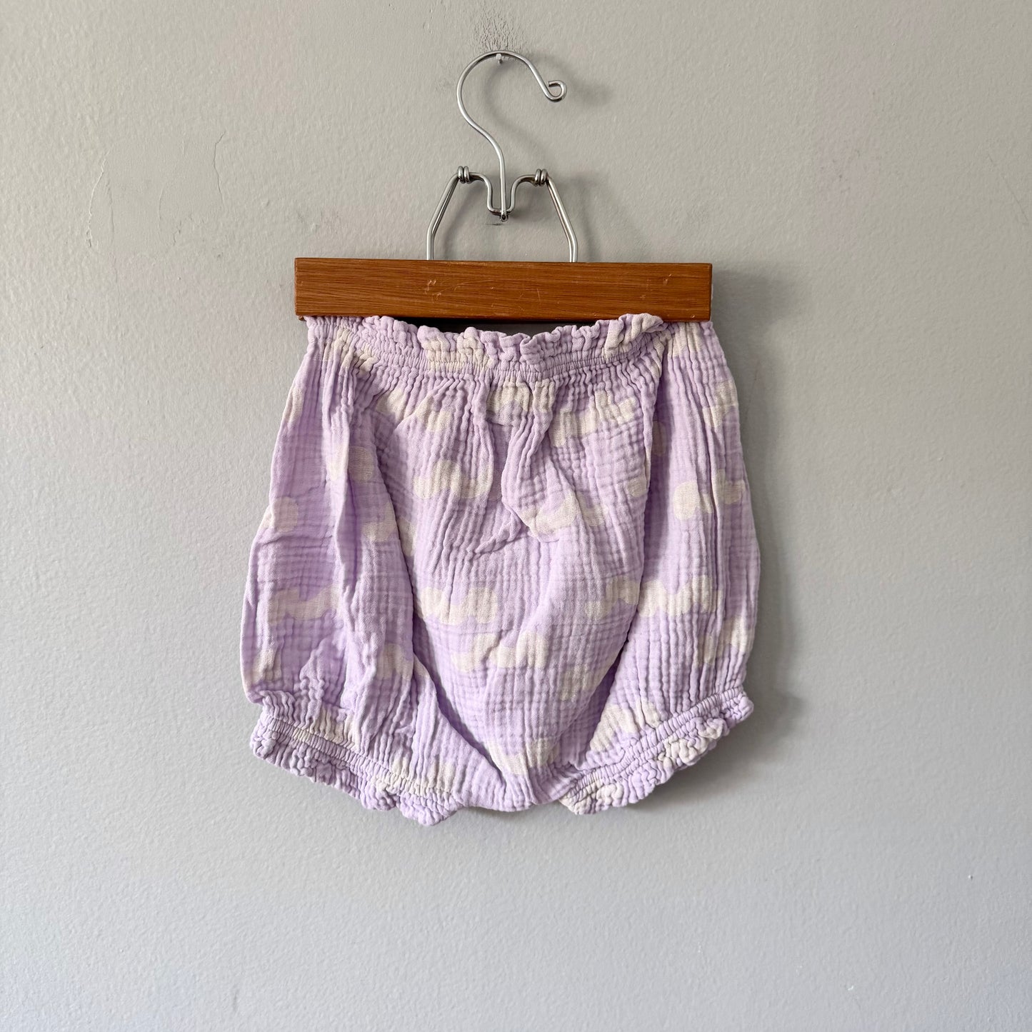 Bobo Choses / Light purple muslin shorts / 24M