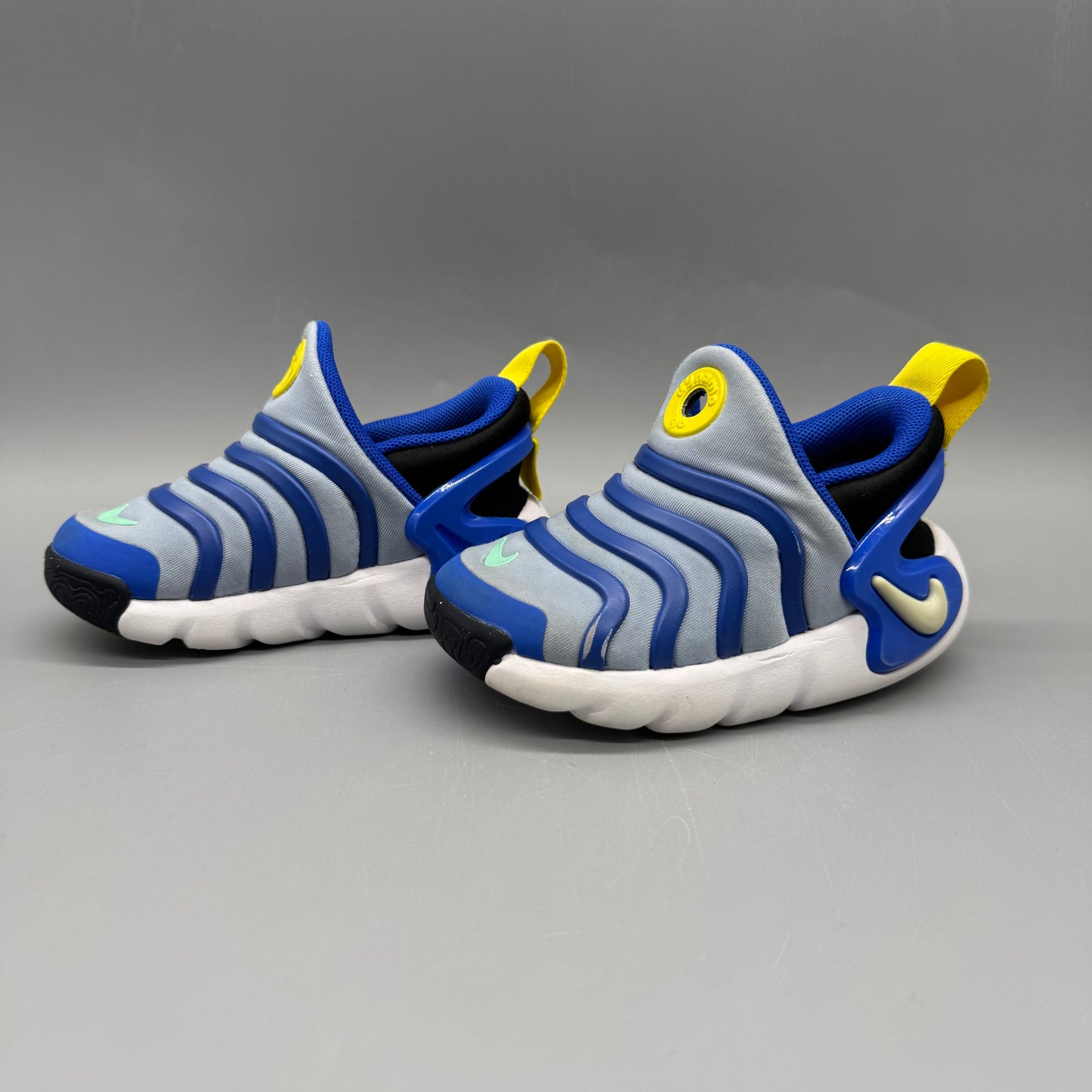 Nike / Runnings Shoes / US5