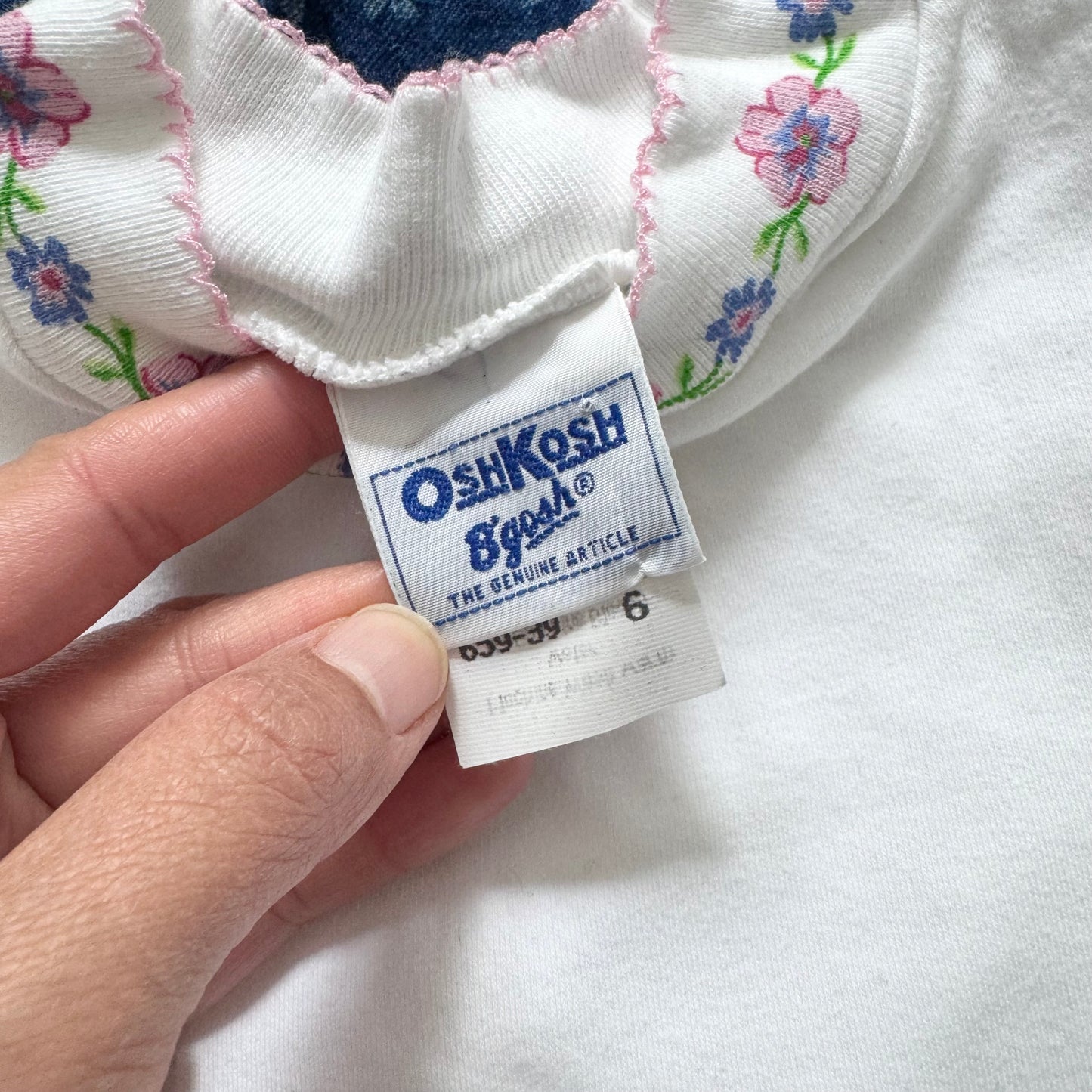 Vintage Oshkosh / White puff sleeve top / 6Y