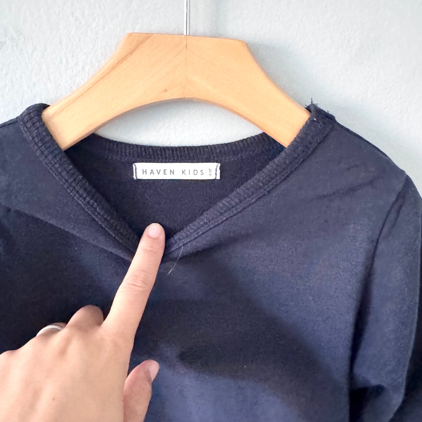 Haven Kids / Black sweatshirt / 2-3T