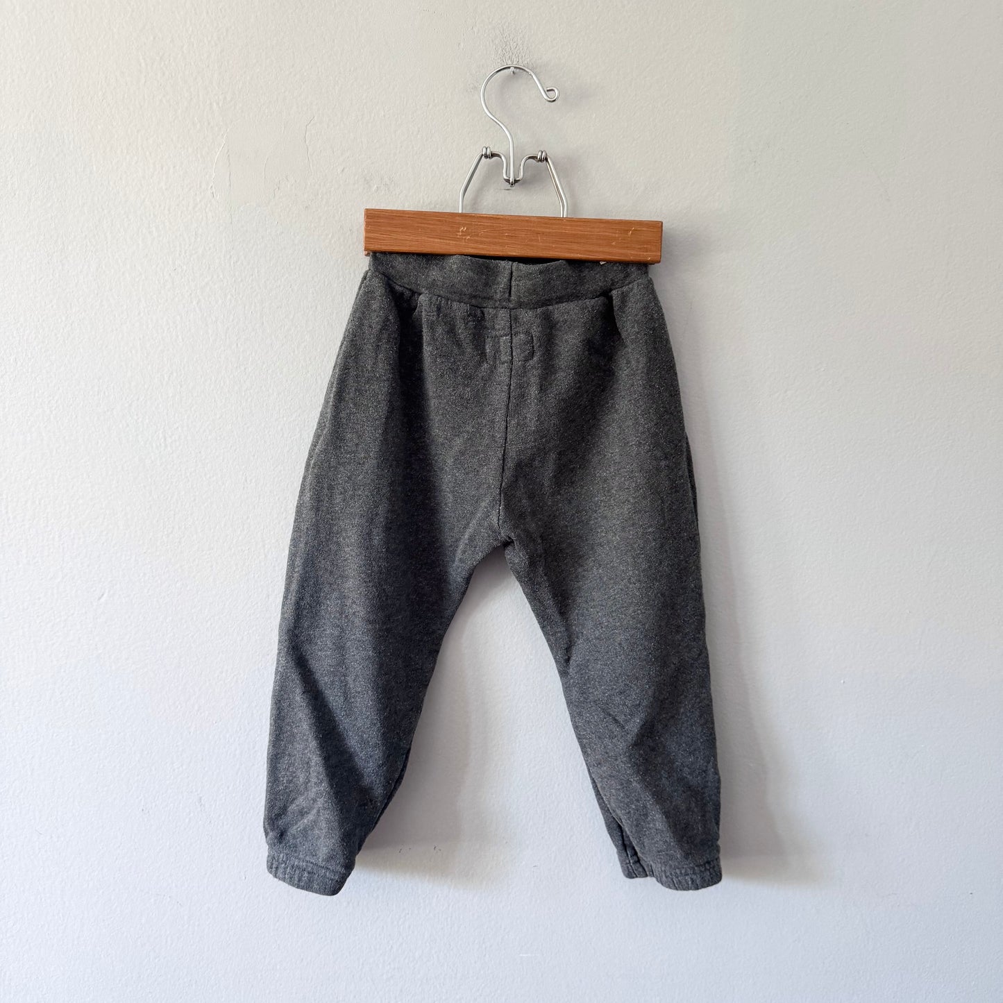 Mini mioche / Dark grey sweatpants / 1-2Y