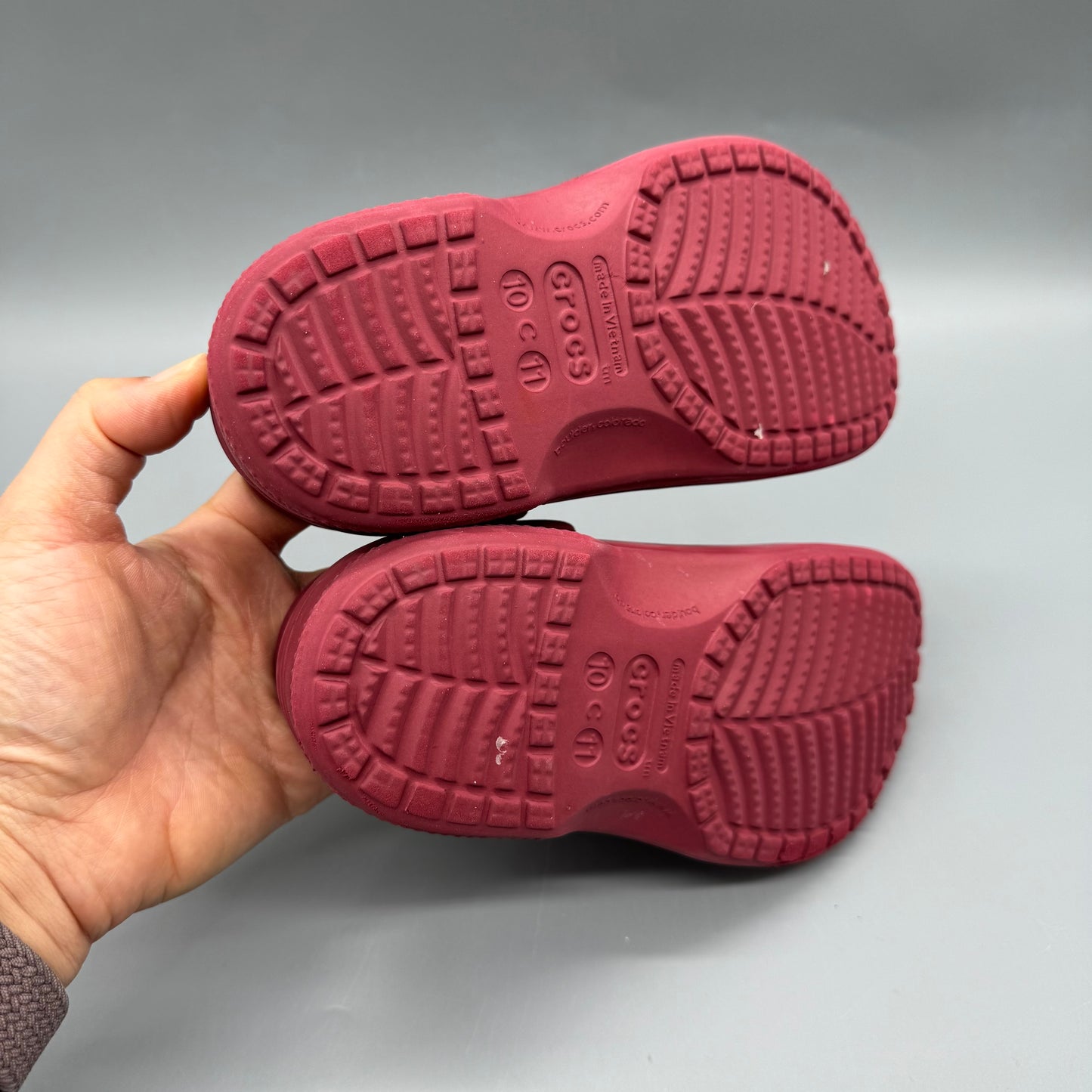 Crocs / Sandals / US10-11