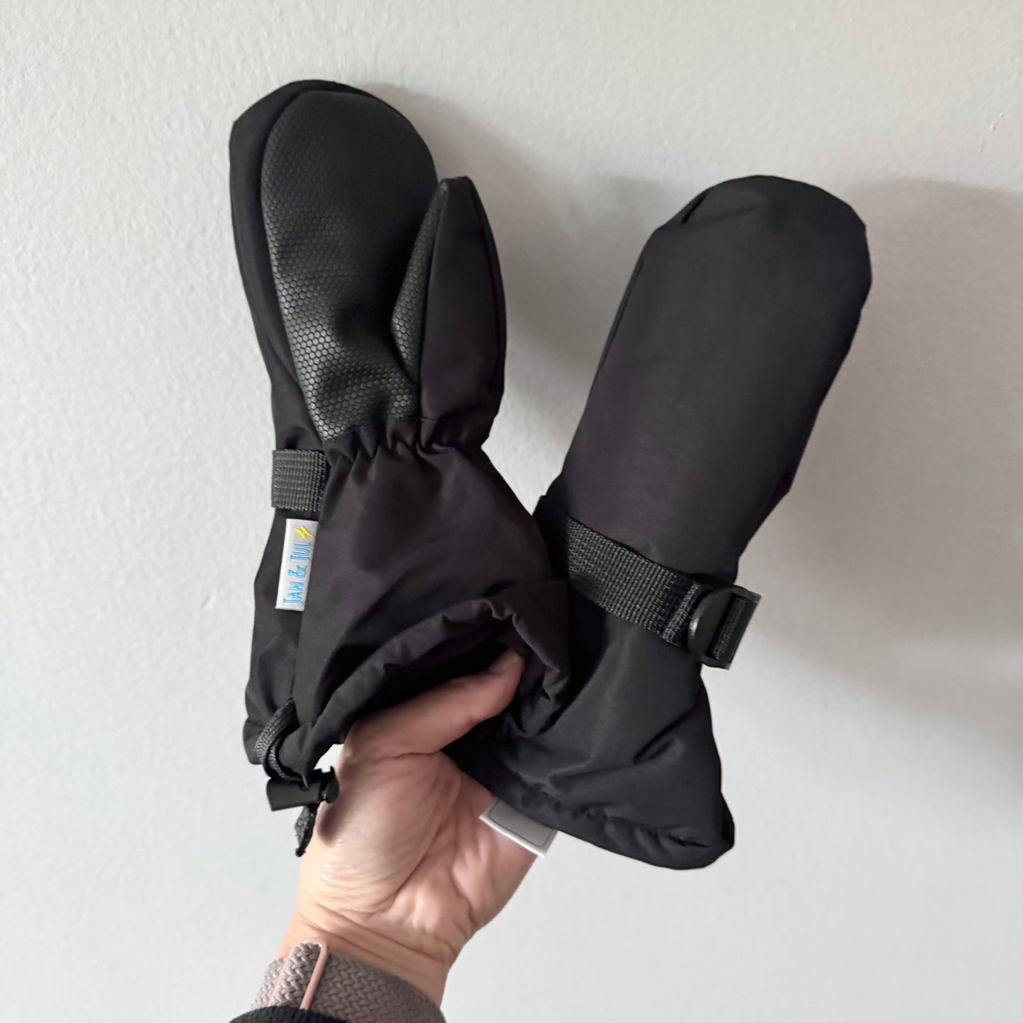 Jan & Jul / Black snow gloves / 2-4Y