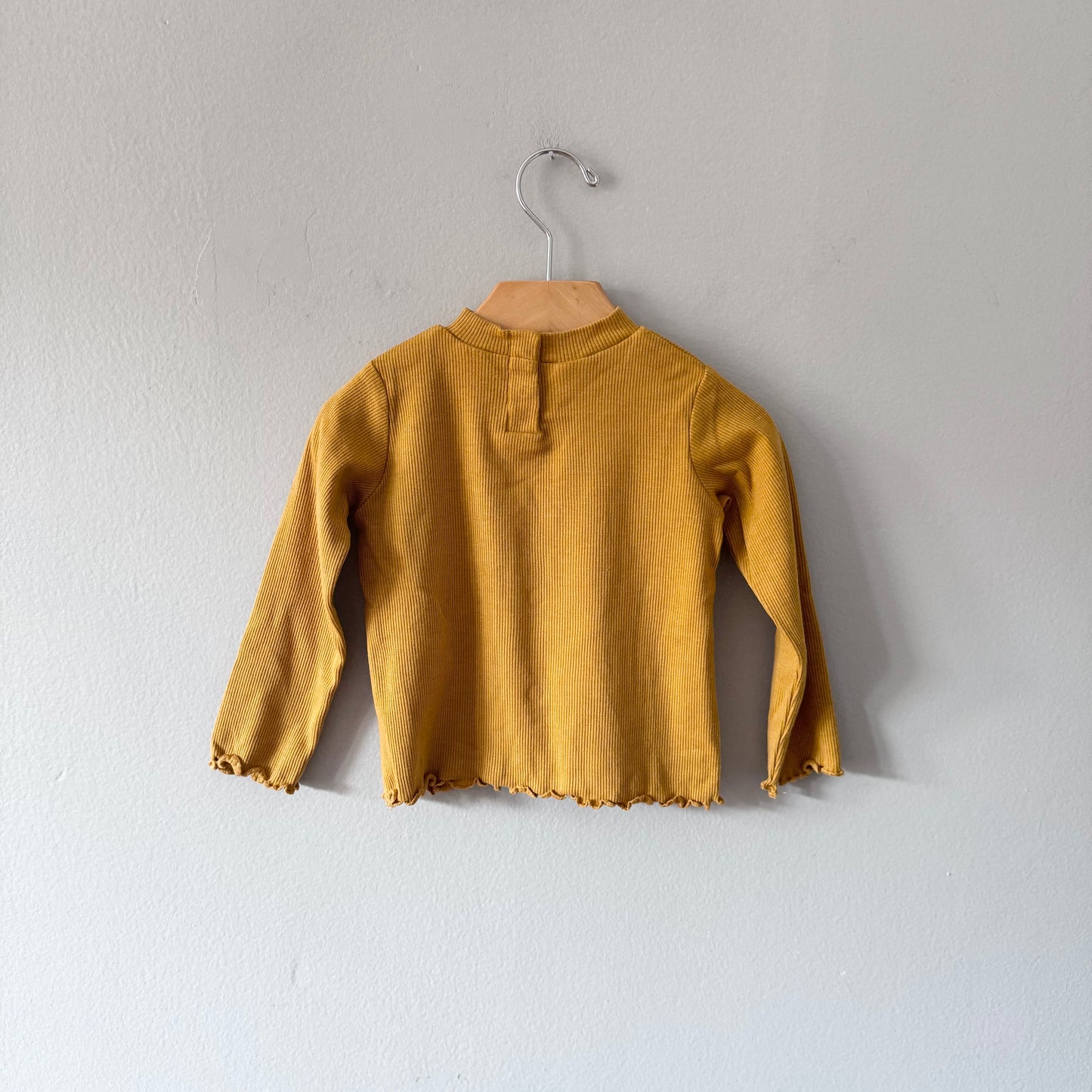 Zara / Musterd ribbed long sleeve top / 9-12M