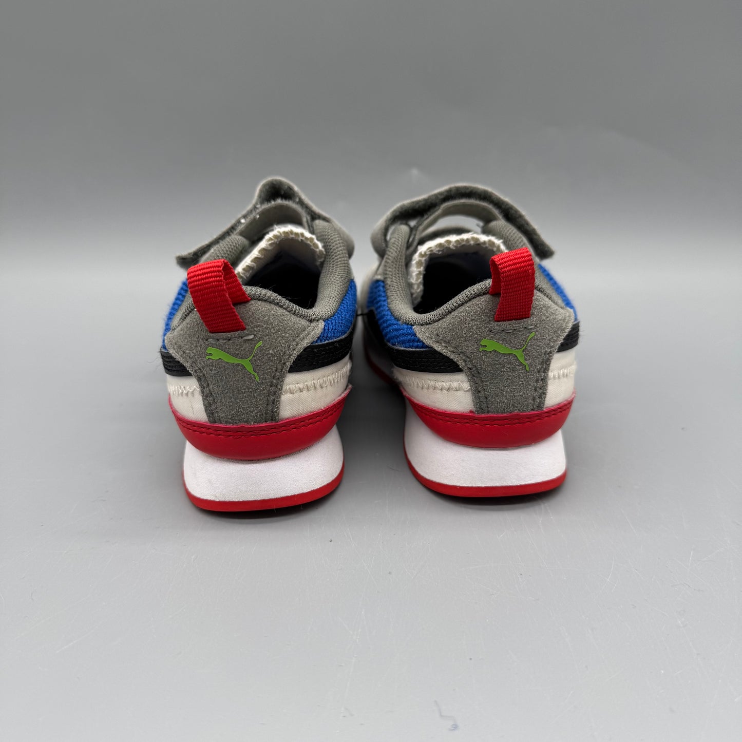 Puma / Running Shoes / US10