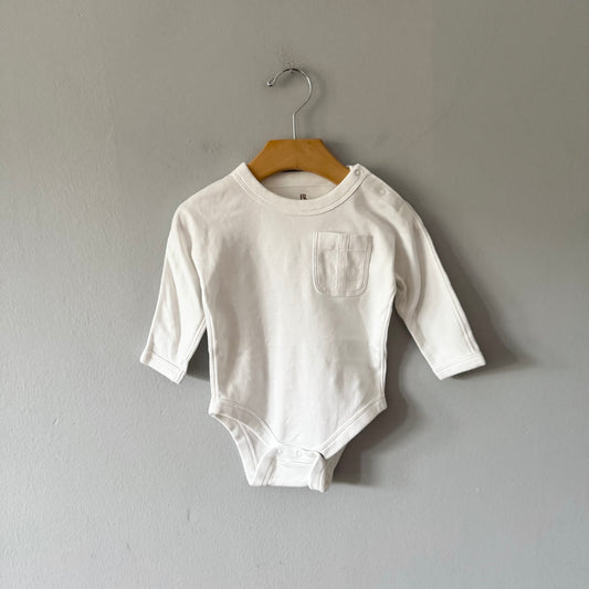BR Baby / White long sleeve onesie / 6-12M