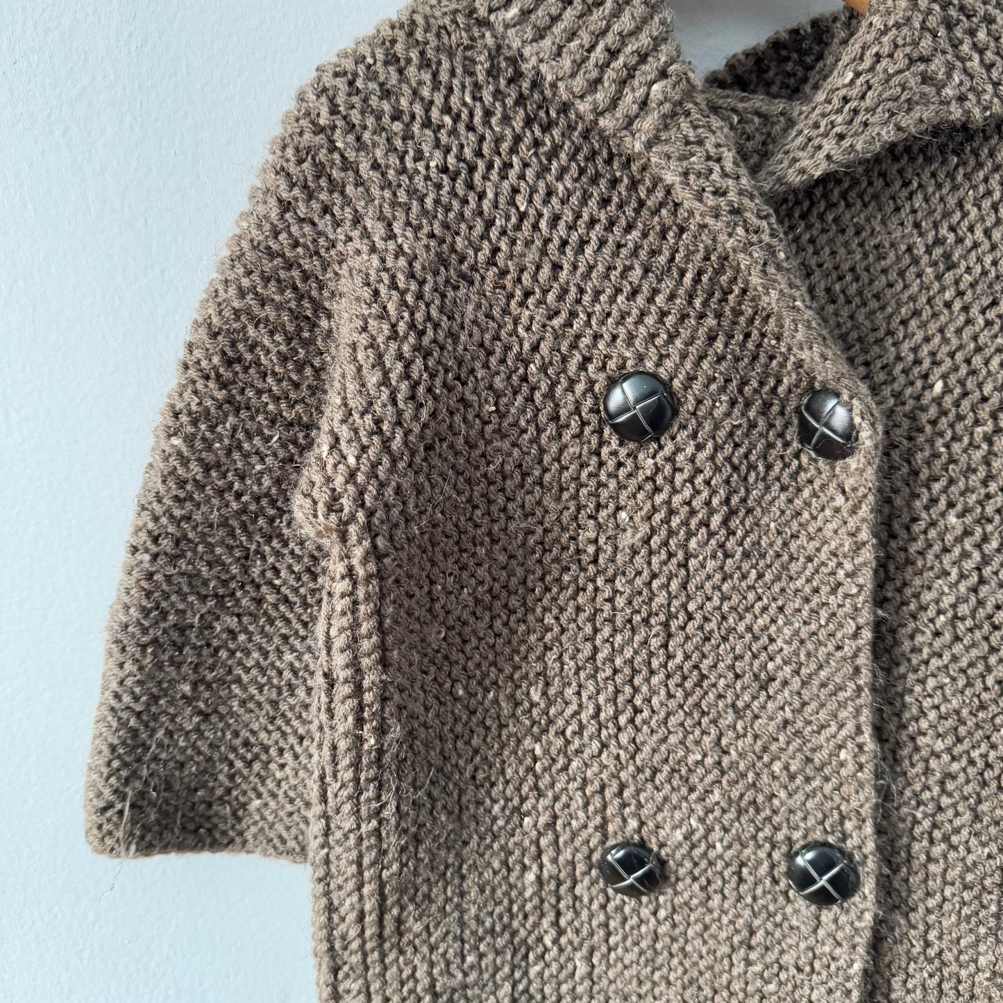 Handmade / Buttoned up cardigan / 3Y