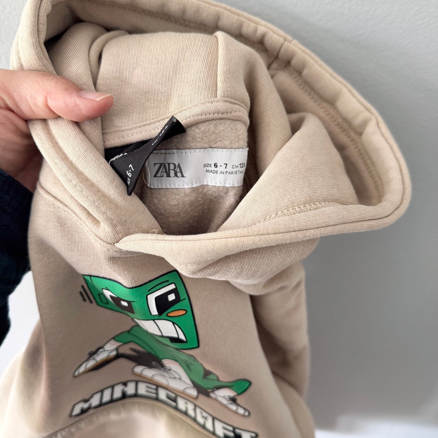 Zara / Beige x Minecraft hoodie / 6-7Y