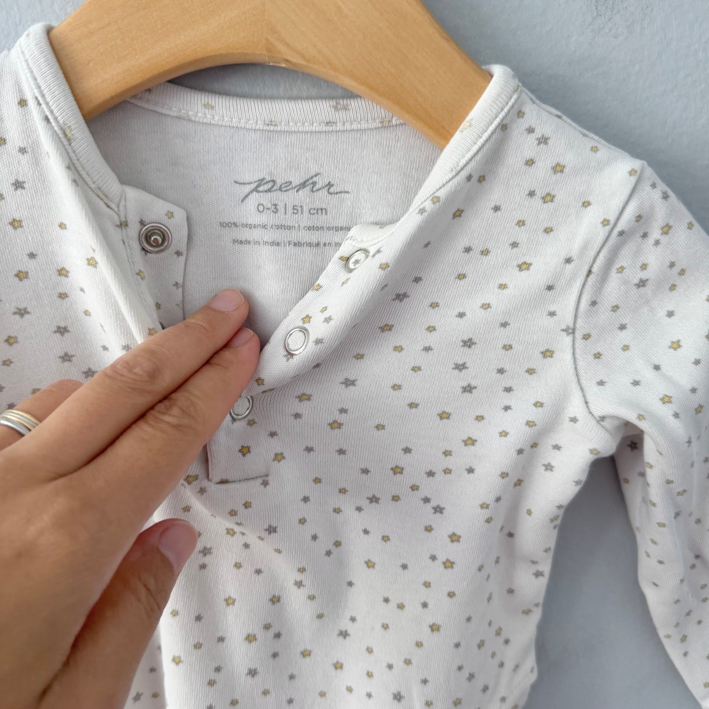 Pehr / White x stars romper / 0-3M