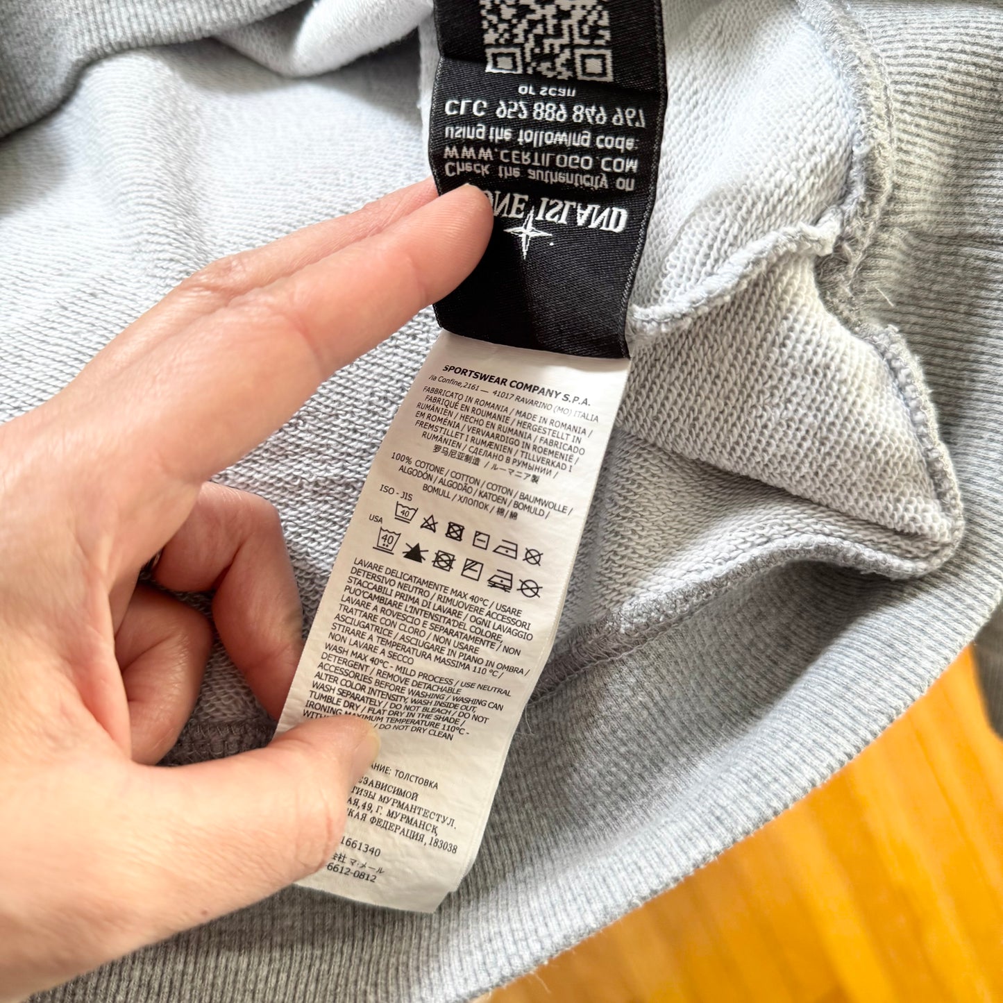 Stone Island / Light grey sweatshirt / Mens S