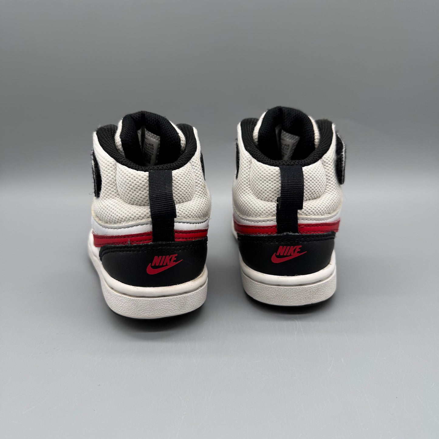 Nike / Running Shoes / US11