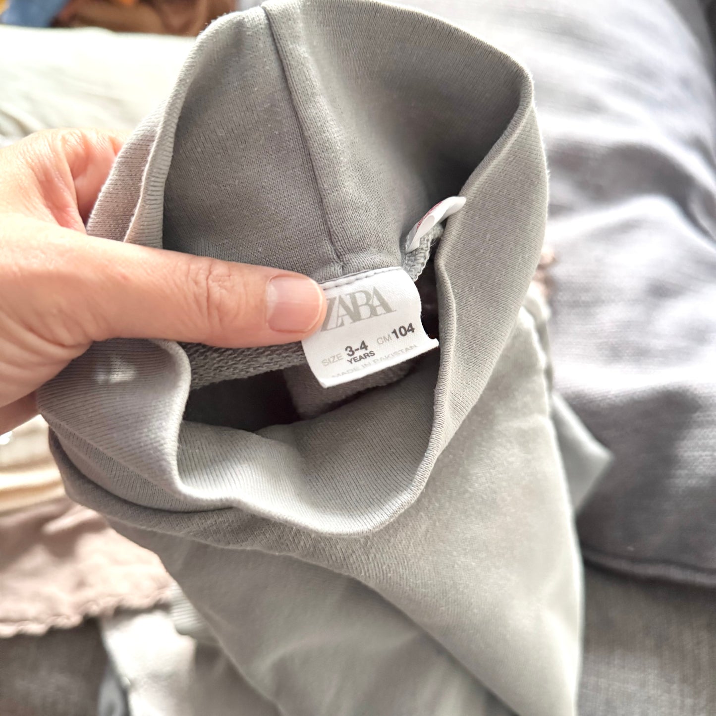 Zara / Turtle neck light grey crew top / 3-4Y