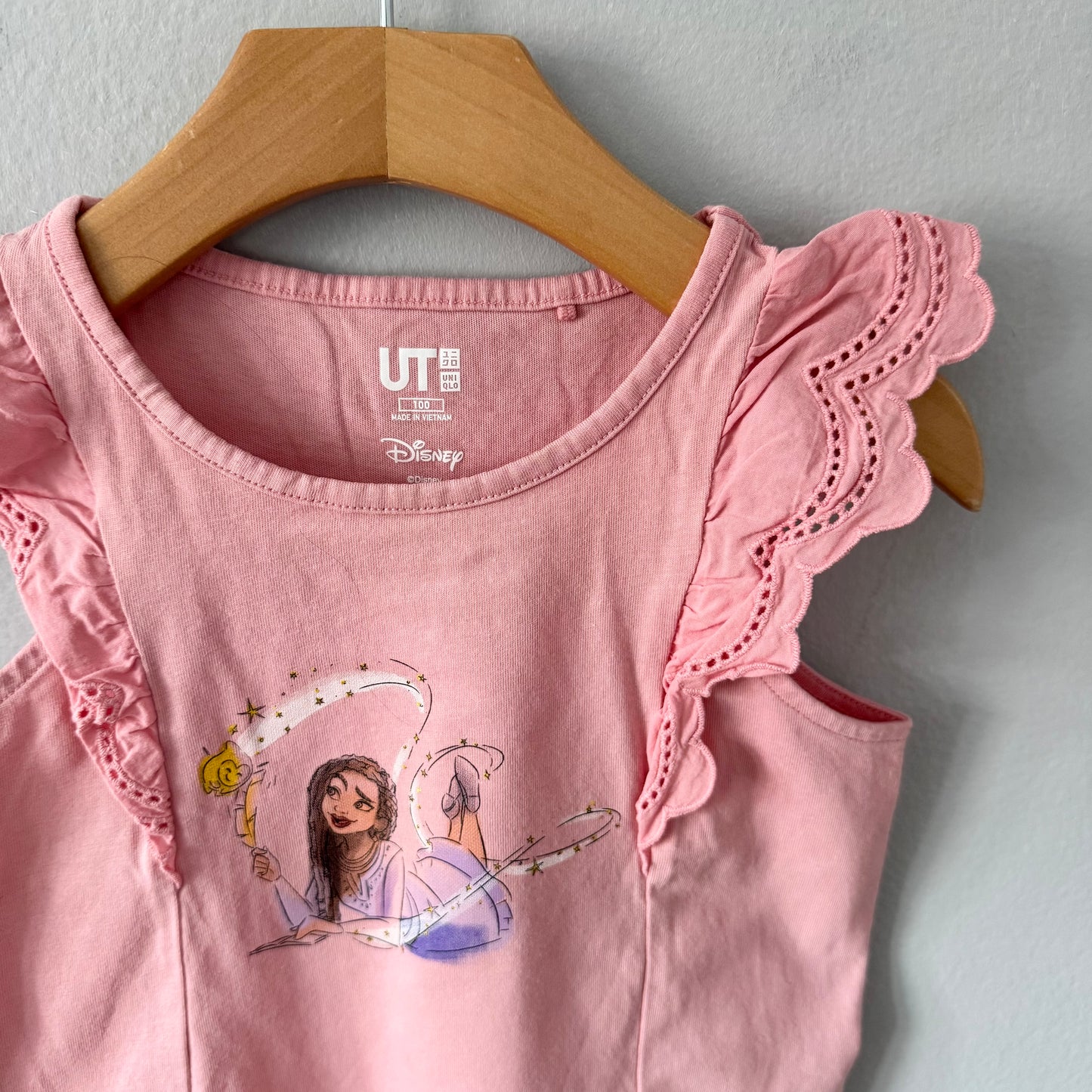 Uniqlo / Pink Disney tank top / 3Y