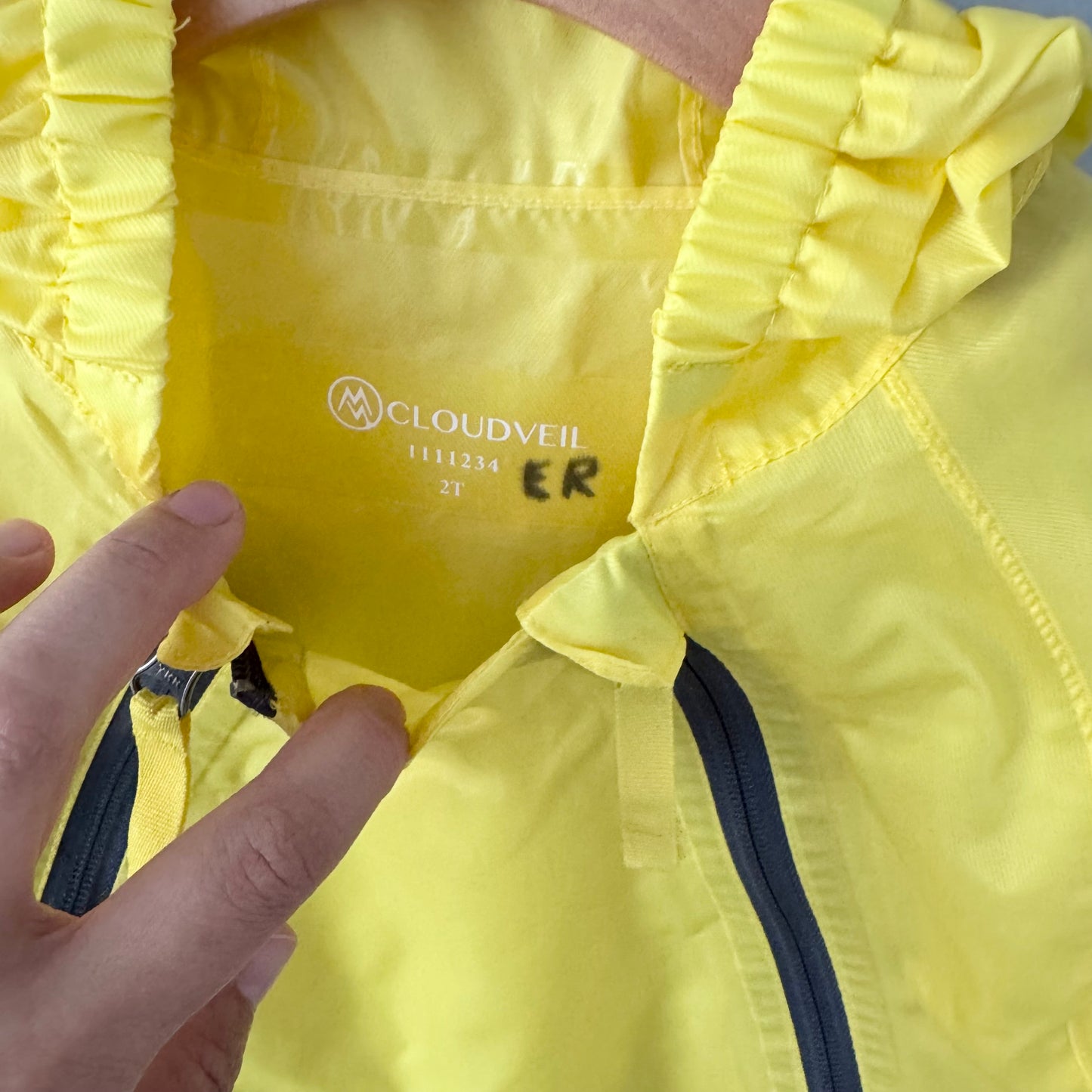 Cloudveil / Yellow rain suit / 2T
