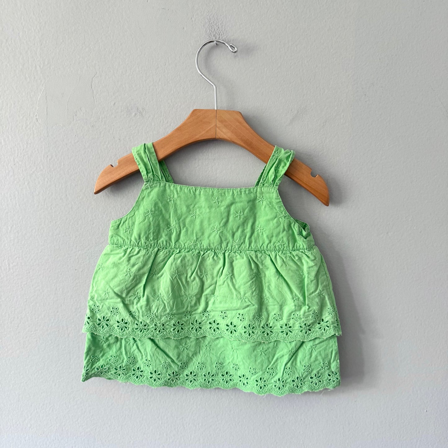 Vintage / Green eyelet cami / 18M