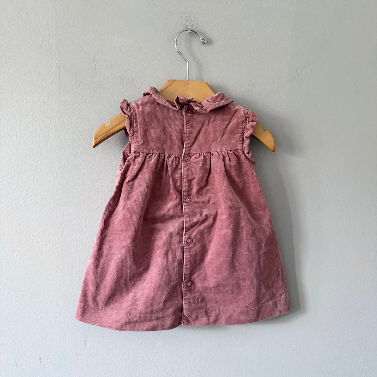 Zara / Pink corduroy dress / 9-12M