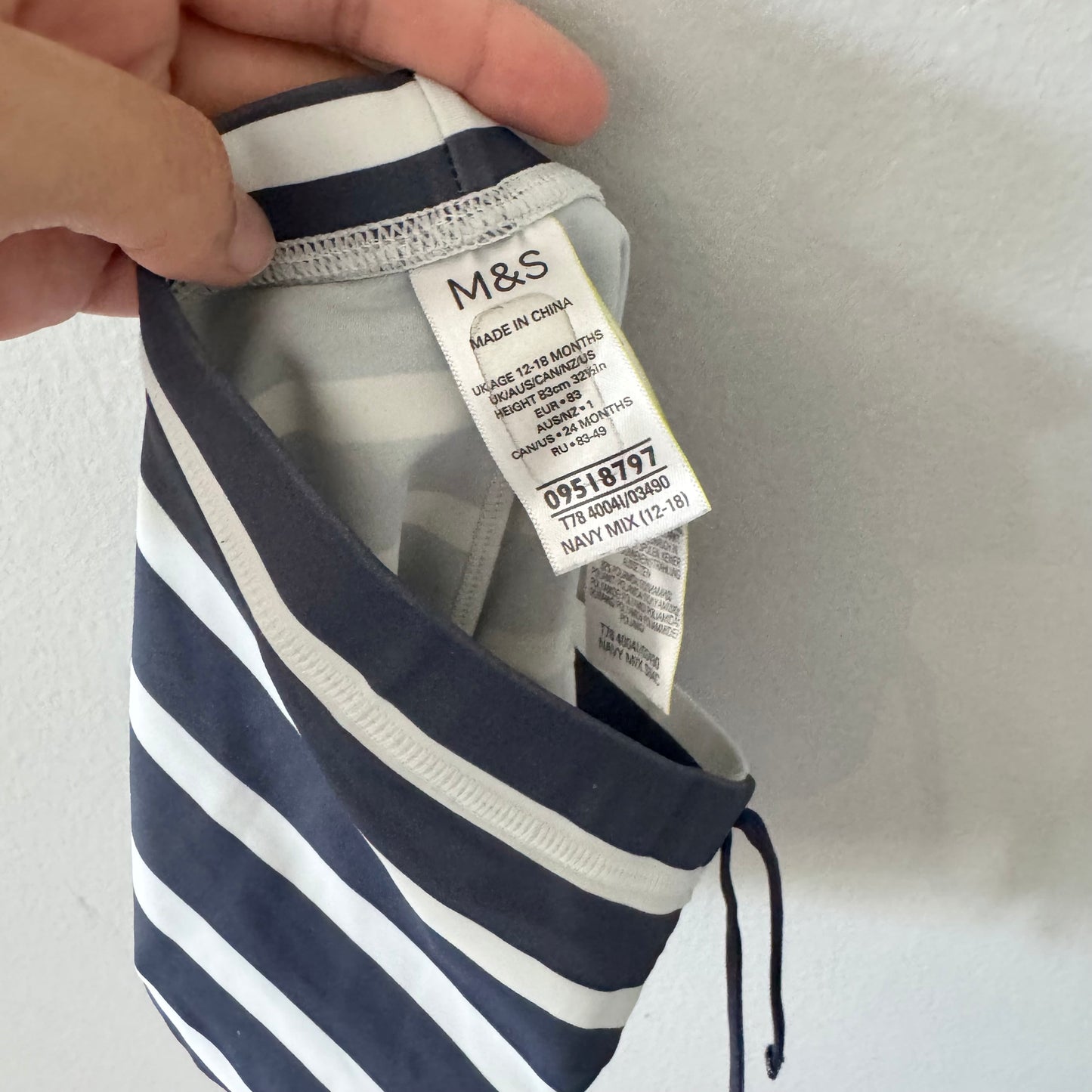 M&S / Stripe swim trunks / 12-18M