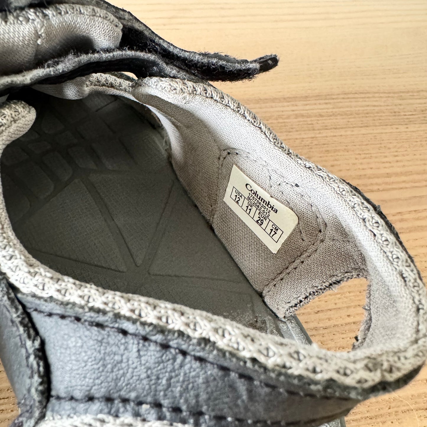 Columbia / Sandals / US12