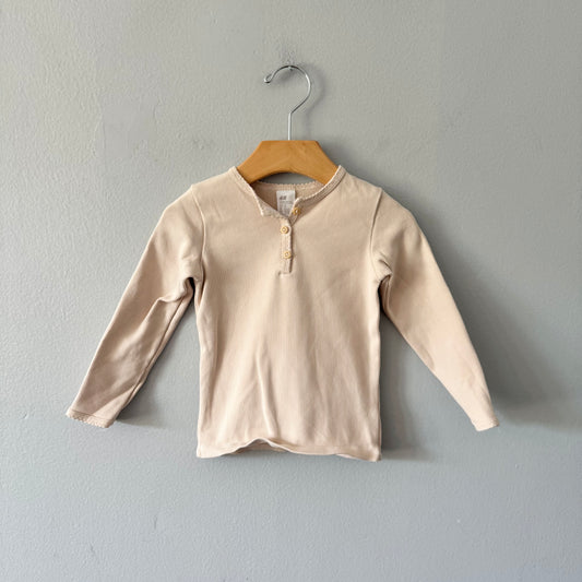 H&M / Ivory ribbed long sleeve / 18-24M