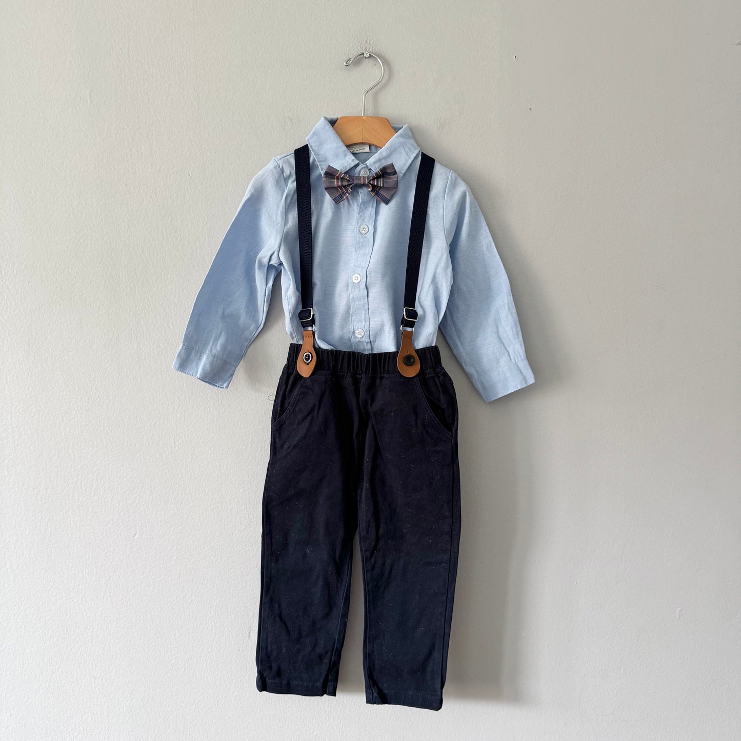 No brand / Blue shirt and navy pants set / 18-24M