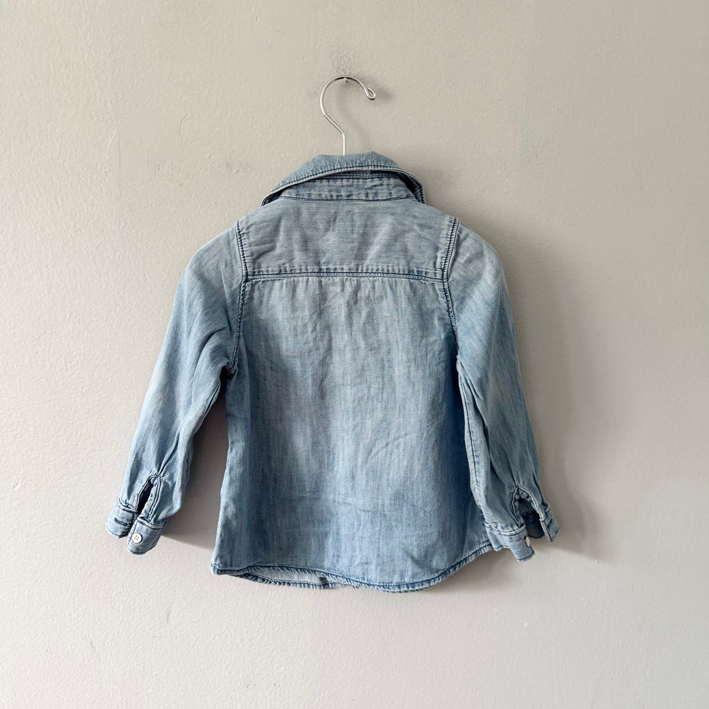 Gap / Chambray shirt / 3Y